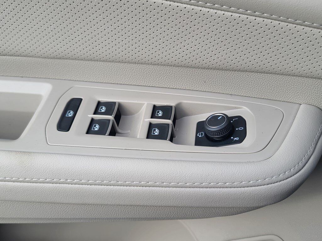 2025 Volkswagen Atlas 2.0T SEL Premium R-Line Springfield VA