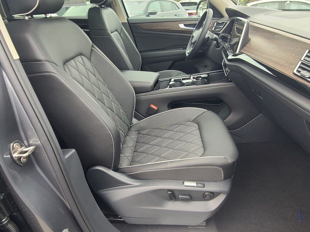 2025 Volkswagen Atlas 2.0T SEL Premium R-Line Springfield VA