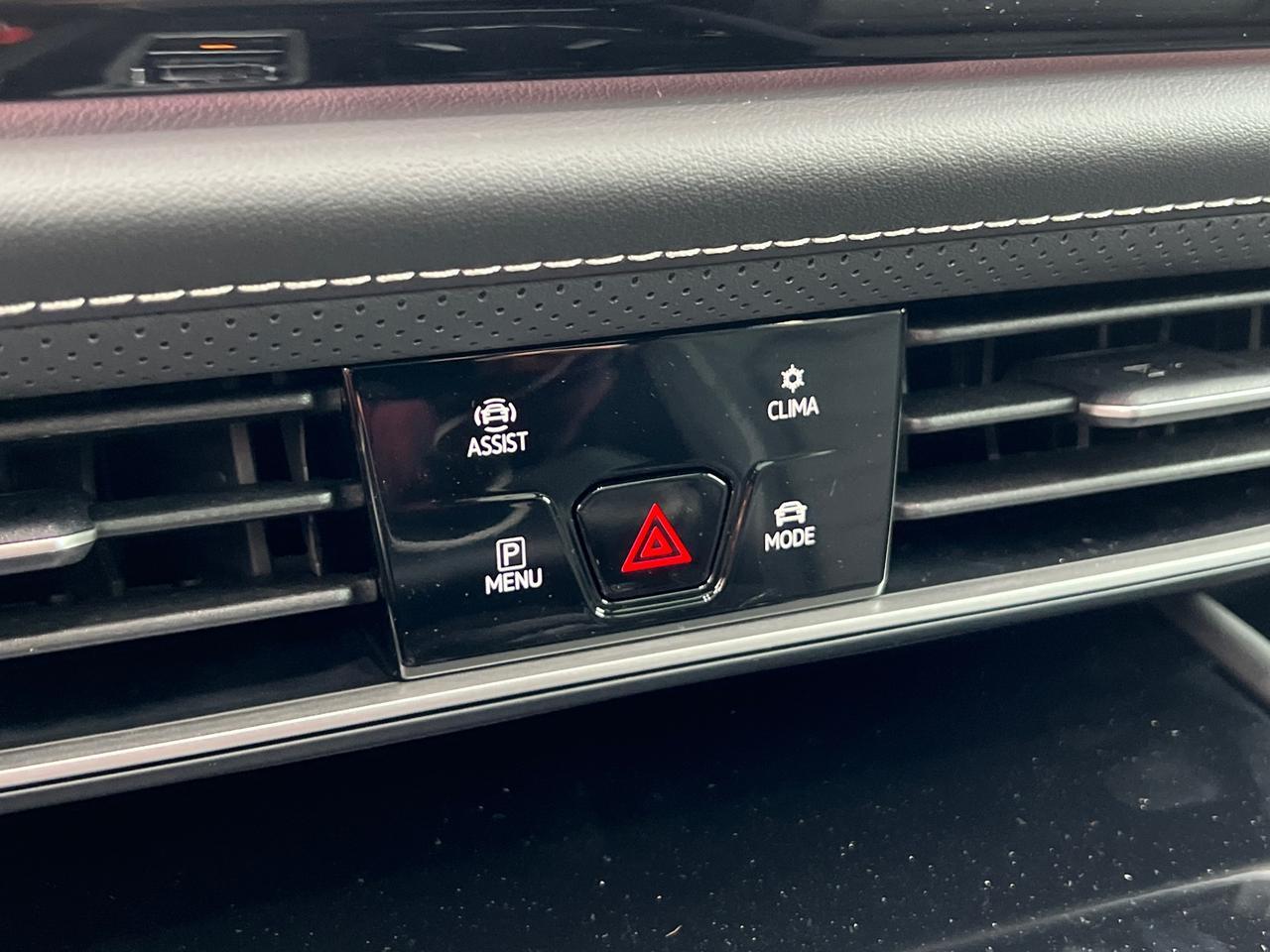 2025 Volkswagen Atlas 2.0T SEL Hagerstown MD