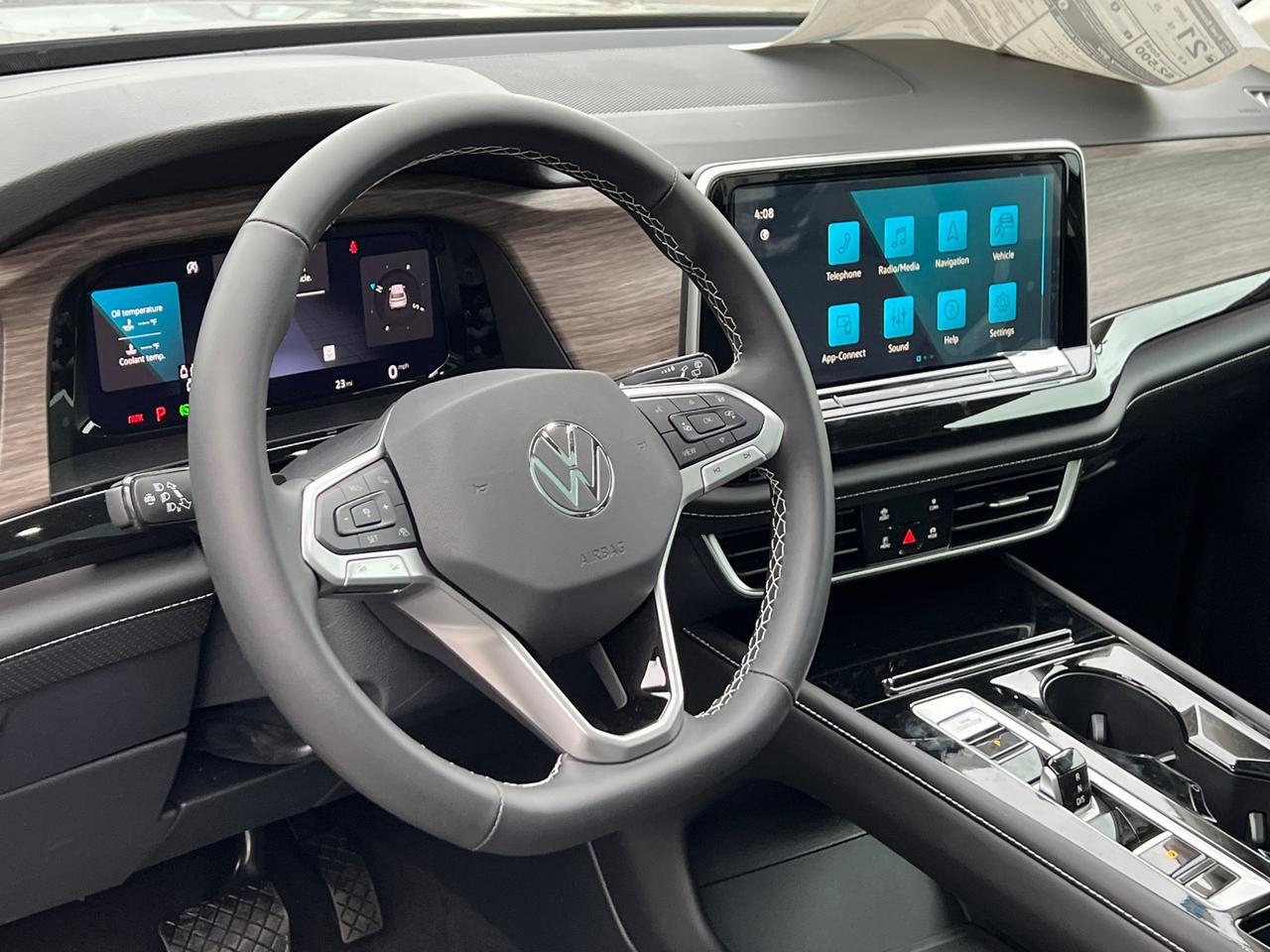 2025 Volkswagen Atlas 2.0T SEL Hagerstown MD
