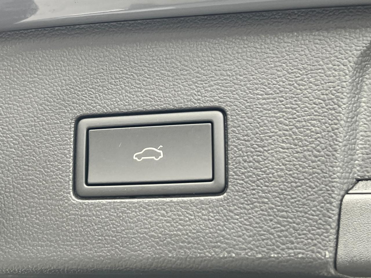 2025 Volkswagen Atlas 2.0T SEL Hagerstown MD