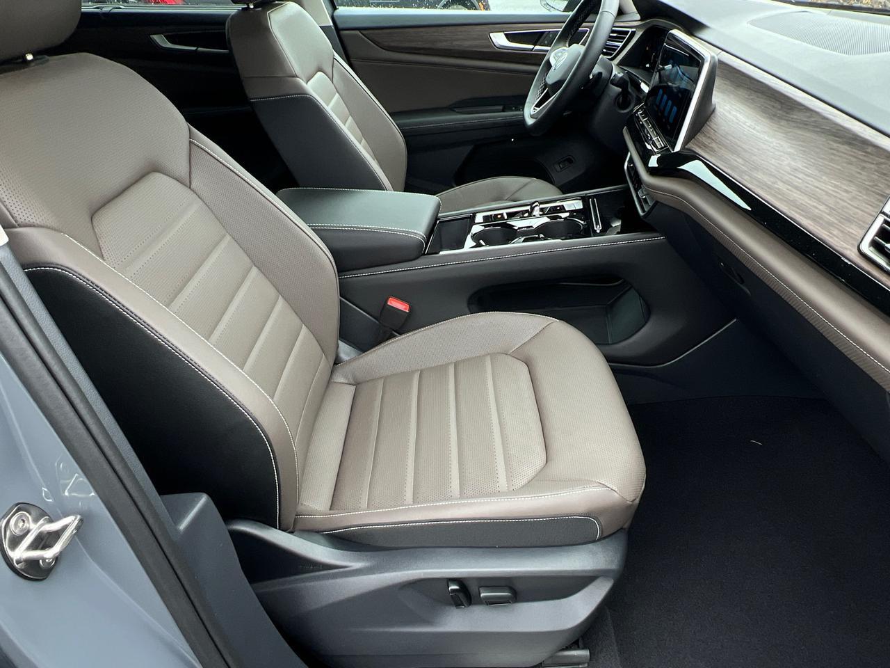 2025 Volkswagen Atlas 2.0T SEL Hagerstown MD