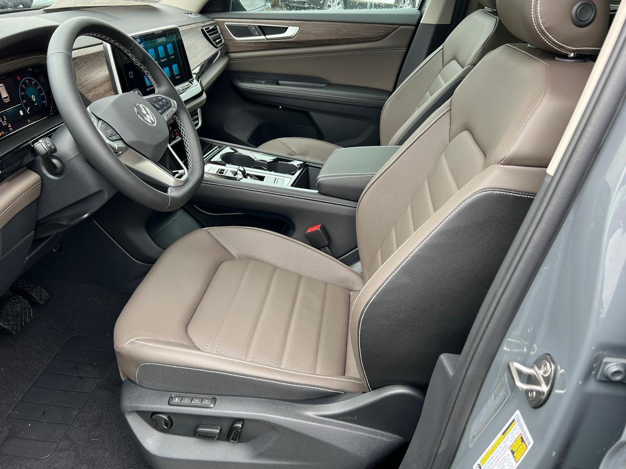 2025 Volkswagen Atlas 2.0T SEL Hagerstown MD