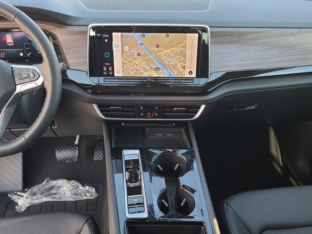 2025 Volkswagen Atlas 2.0T SEL Springfield VA