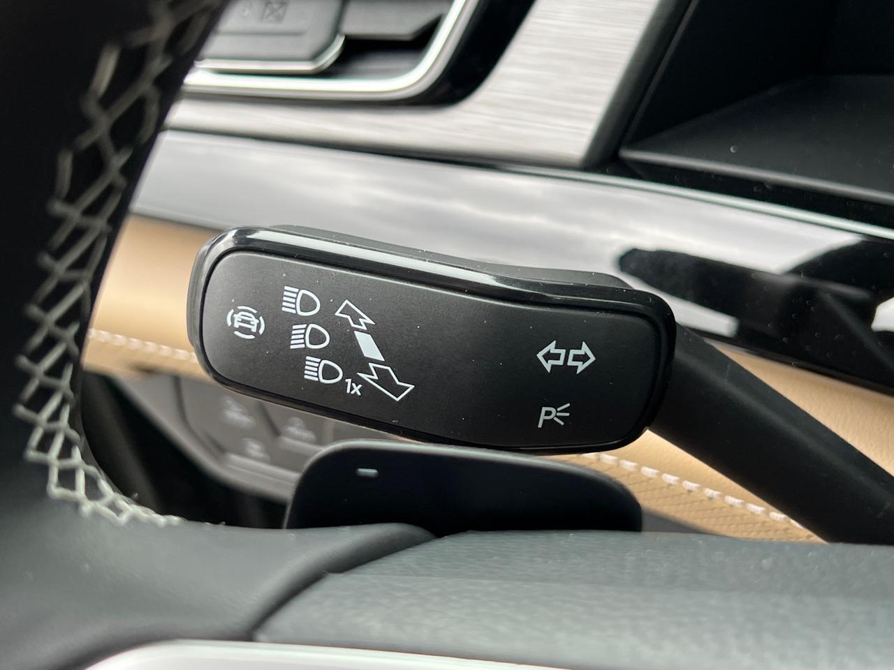 2025 Volkswagen Atlas Cross Sport 2.0T SE w/Technology Hagerstown MD