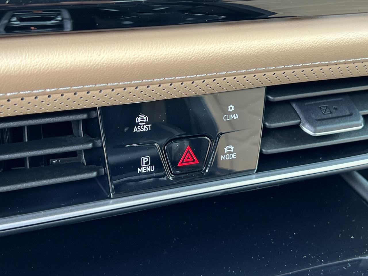 2025 Volkswagen Atlas Cross Sport 2.0T SE w/Technology Hagerstown MD