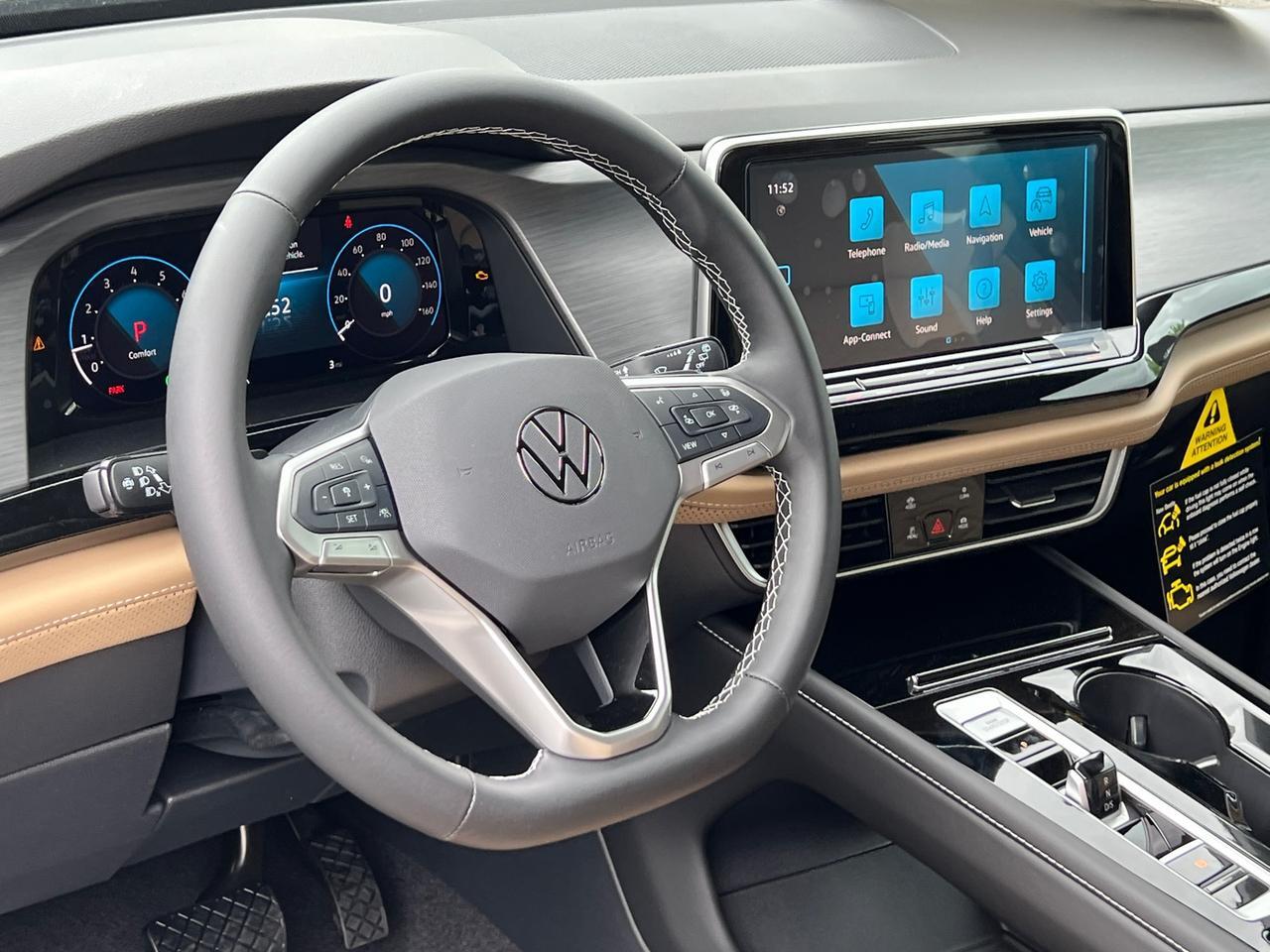 2025 Volkswagen Atlas Cross Sport 2.0T SE w/Technology Hagerstown MD