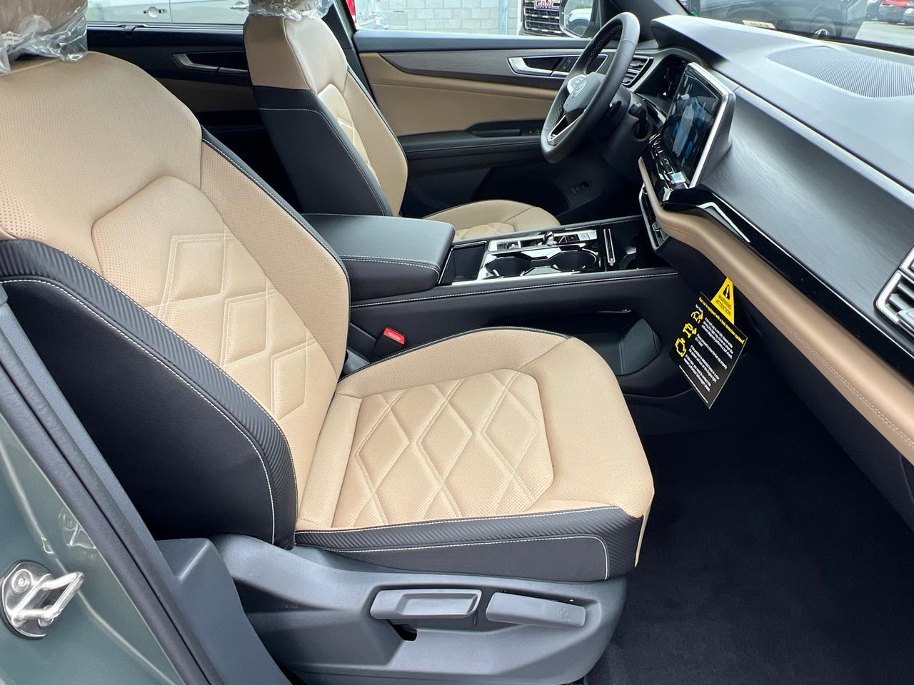 2025 Volkswagen Atlas Cross Sport 2.0T SE w/Technology Hagerstown MD