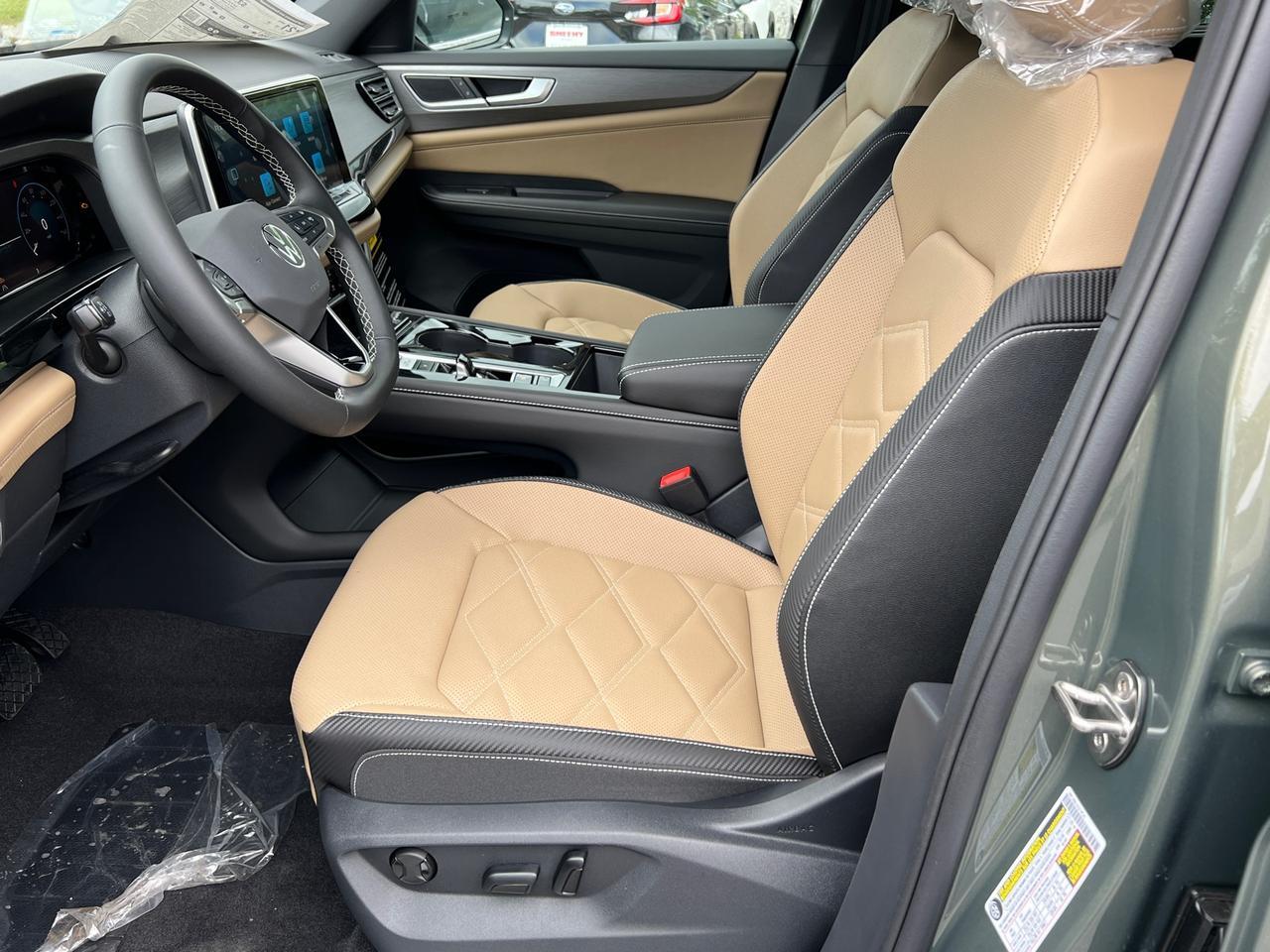 2025 Volkswagen Atlas Cross Sport 2.0T SE w/Technology Hagerstown MD