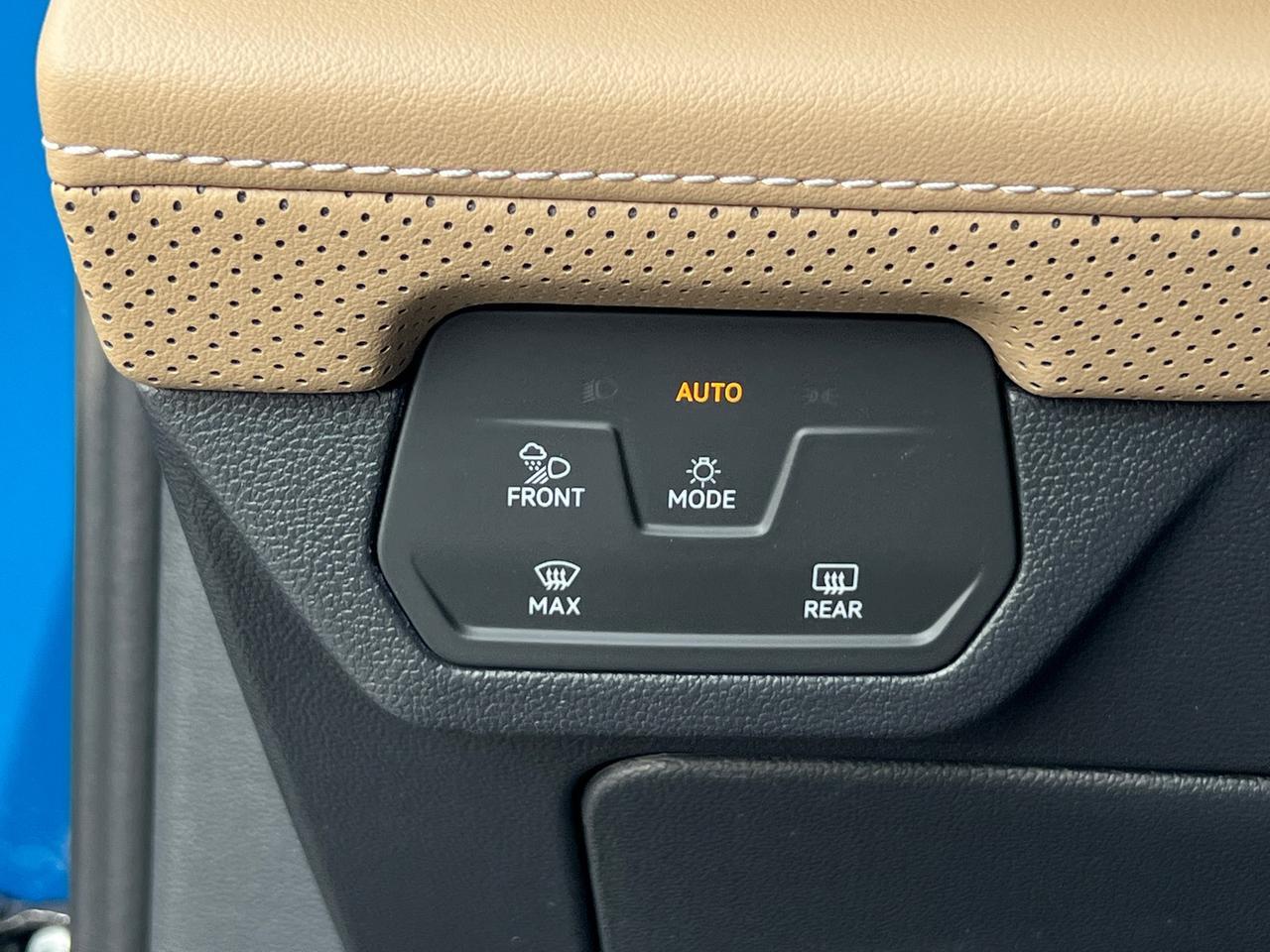 2025 Volkswagen Atlas Cross Sport 2.0T SE w/Technology Hagerstown MD