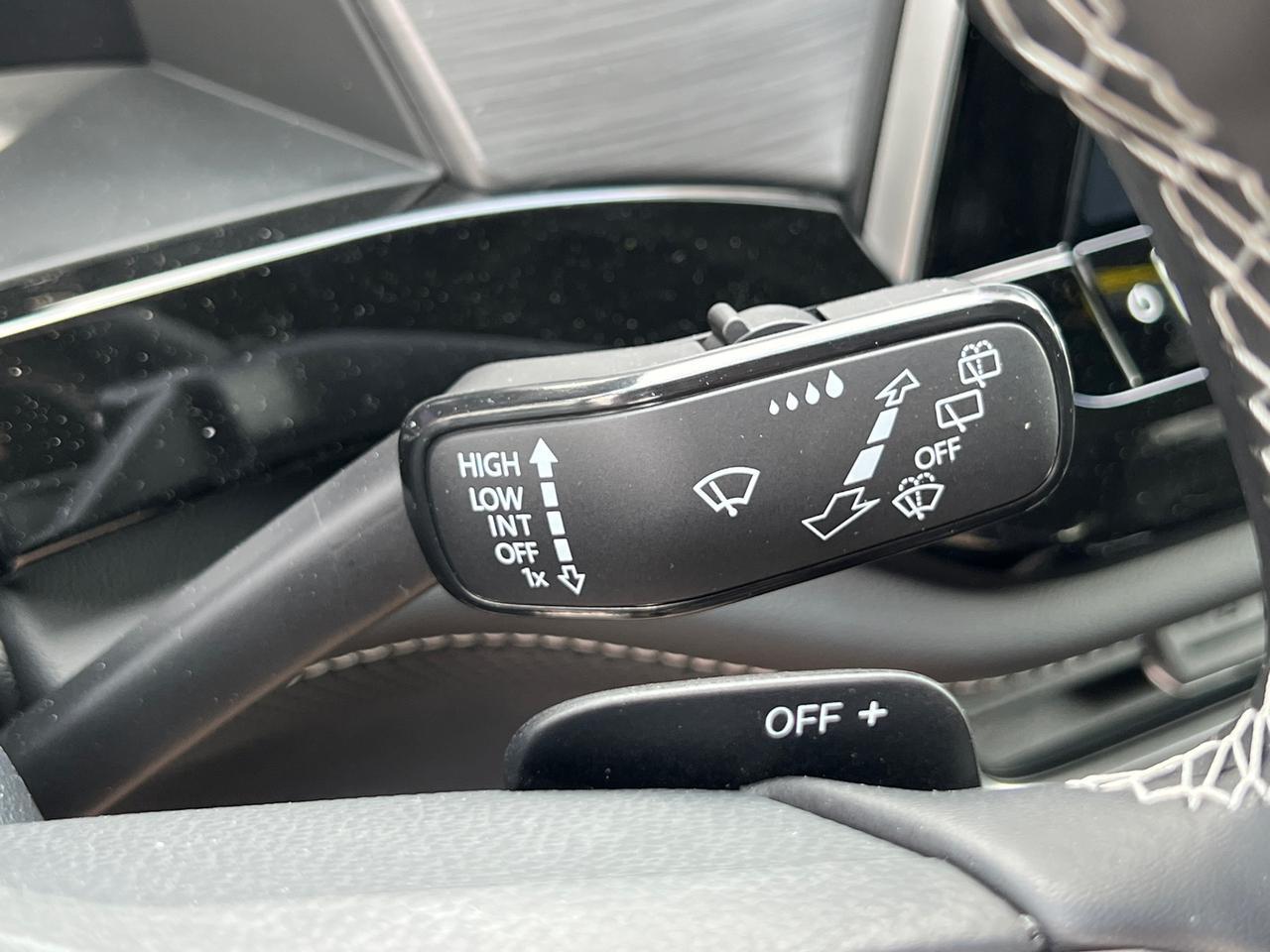 2025 Volkswagen Atlas Cross Sport 2.0T SE w/Technology Hagerstown MD