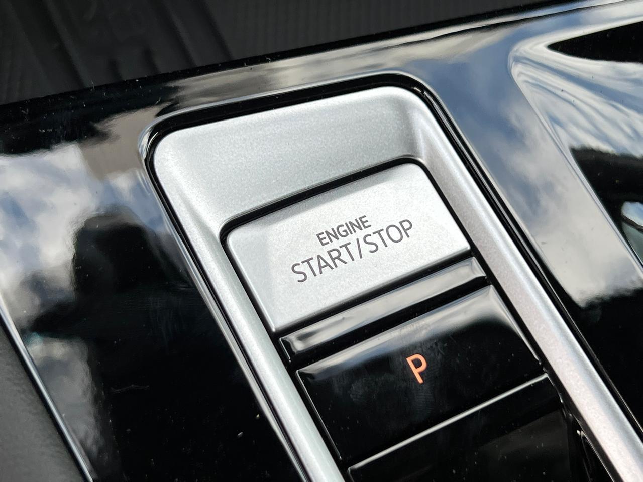 2025 Volkswagen Atlas Cross Sport 2.0T SE w/Technology Hagerstown MD