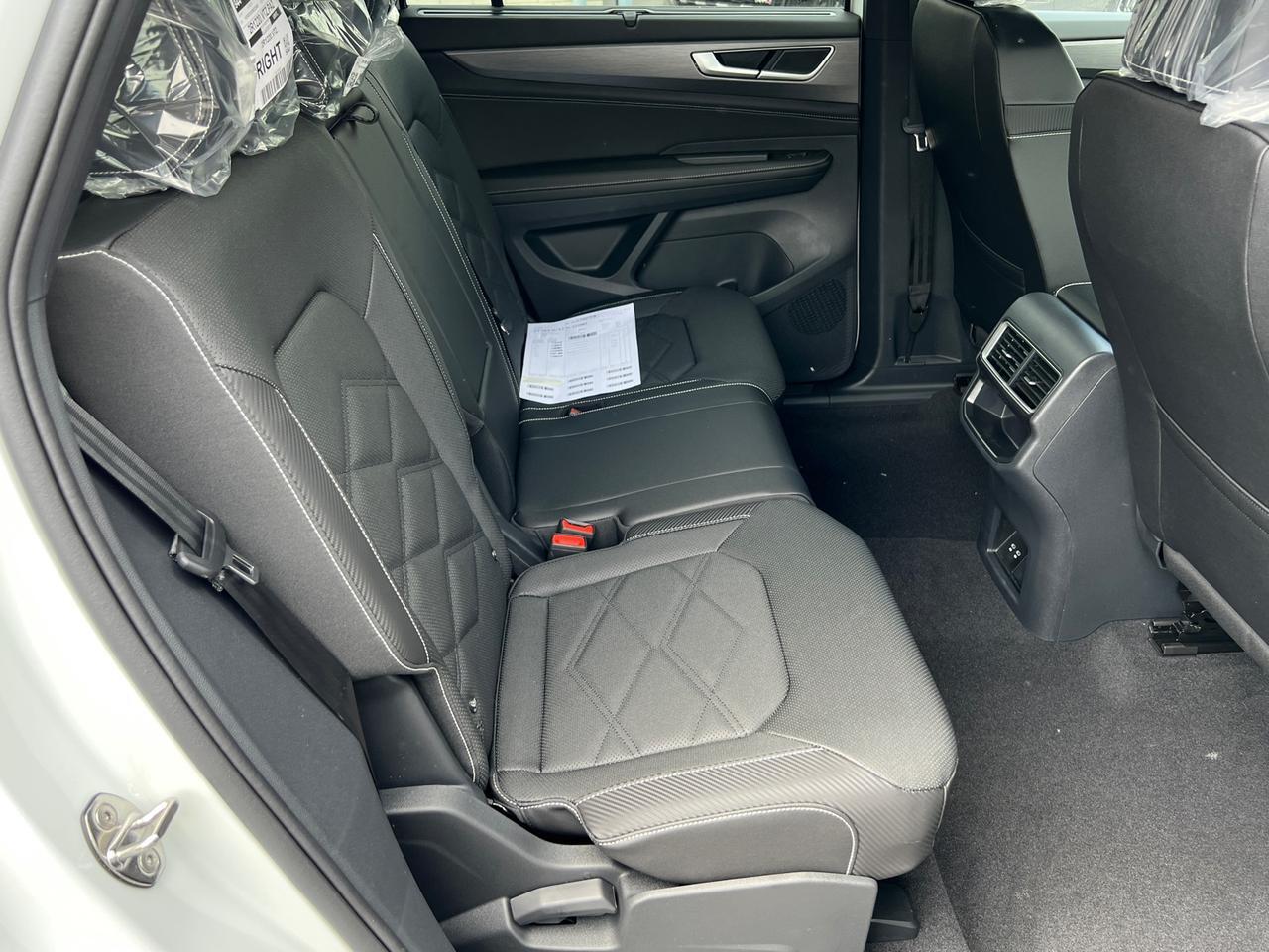 2025 Volkswagen Atlas Cross Sport 2.0T SE w/Technology Hagerstown MD