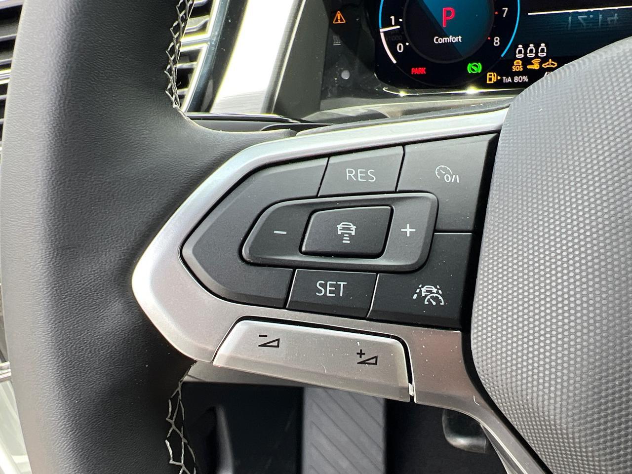 2025 Volkswagen Atlas Cross Sport 2.0T SE w/Technology Hagerstown MD