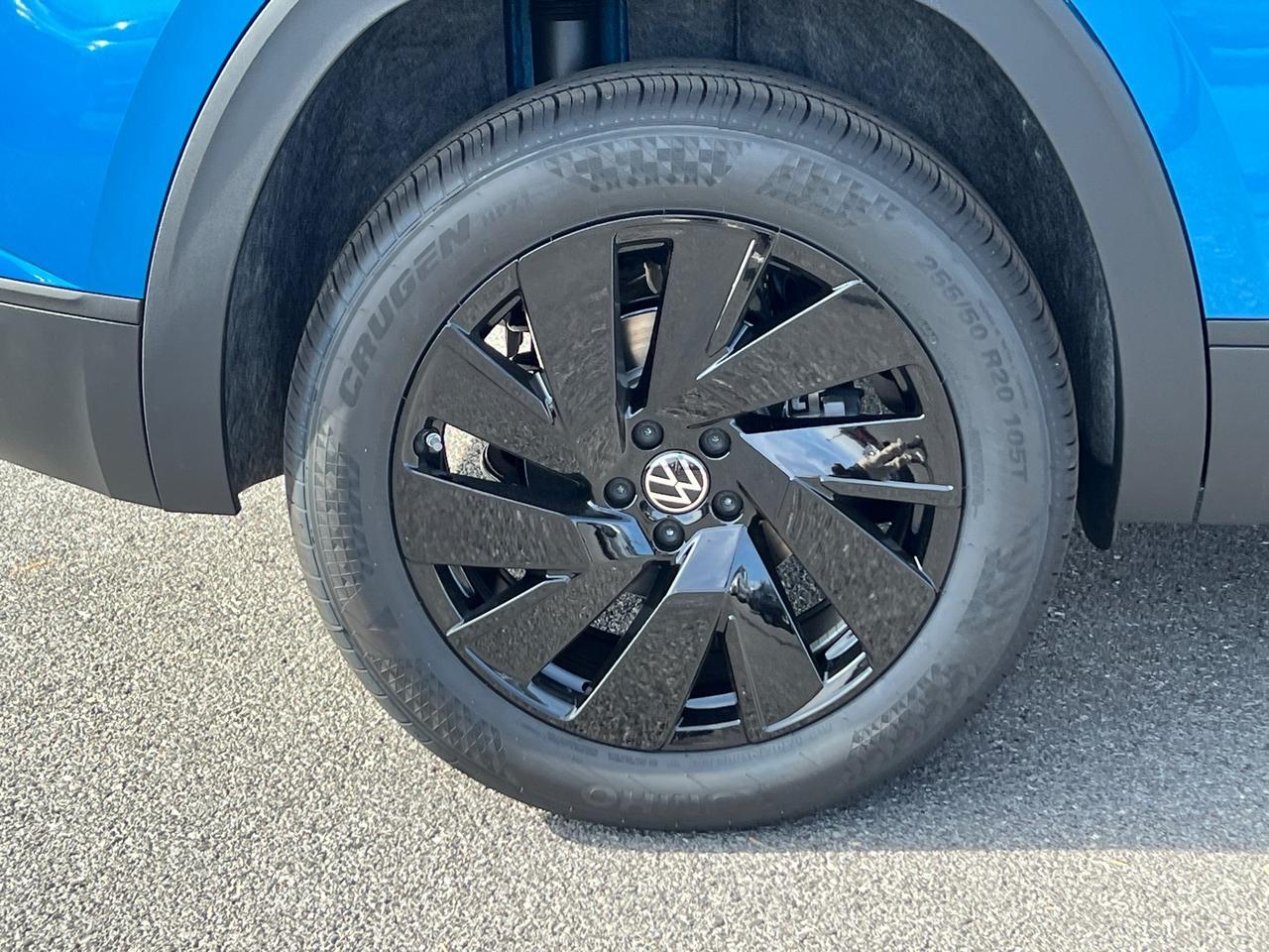 2025 Volkswagen Atlas Cross Sport 2.0T SE w/Technology Hagerstown MD