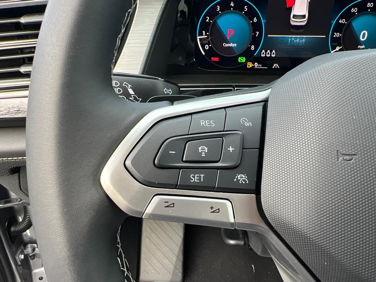 2025 Volkswagen Atlas Cross Sport 2.0T SE w/Technology Hagerstown MD