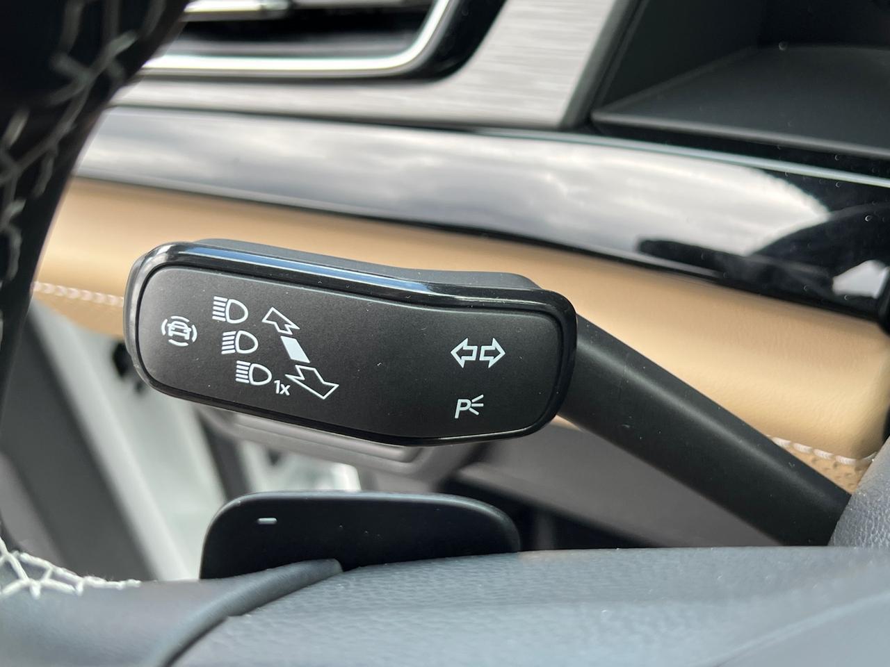 2025 Volkswagen Atlas Cross Sport 2.0T SE w/Technology Hagerstown MD