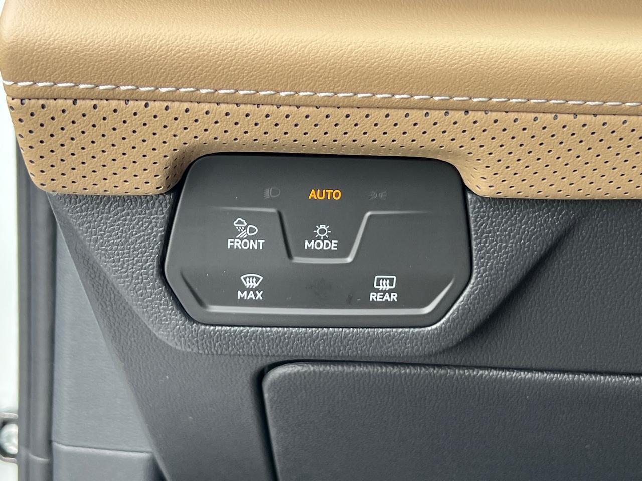 2025 Volkswagen Atlas Cross Sport 2.0T SE w/Technology Hagerstown MD