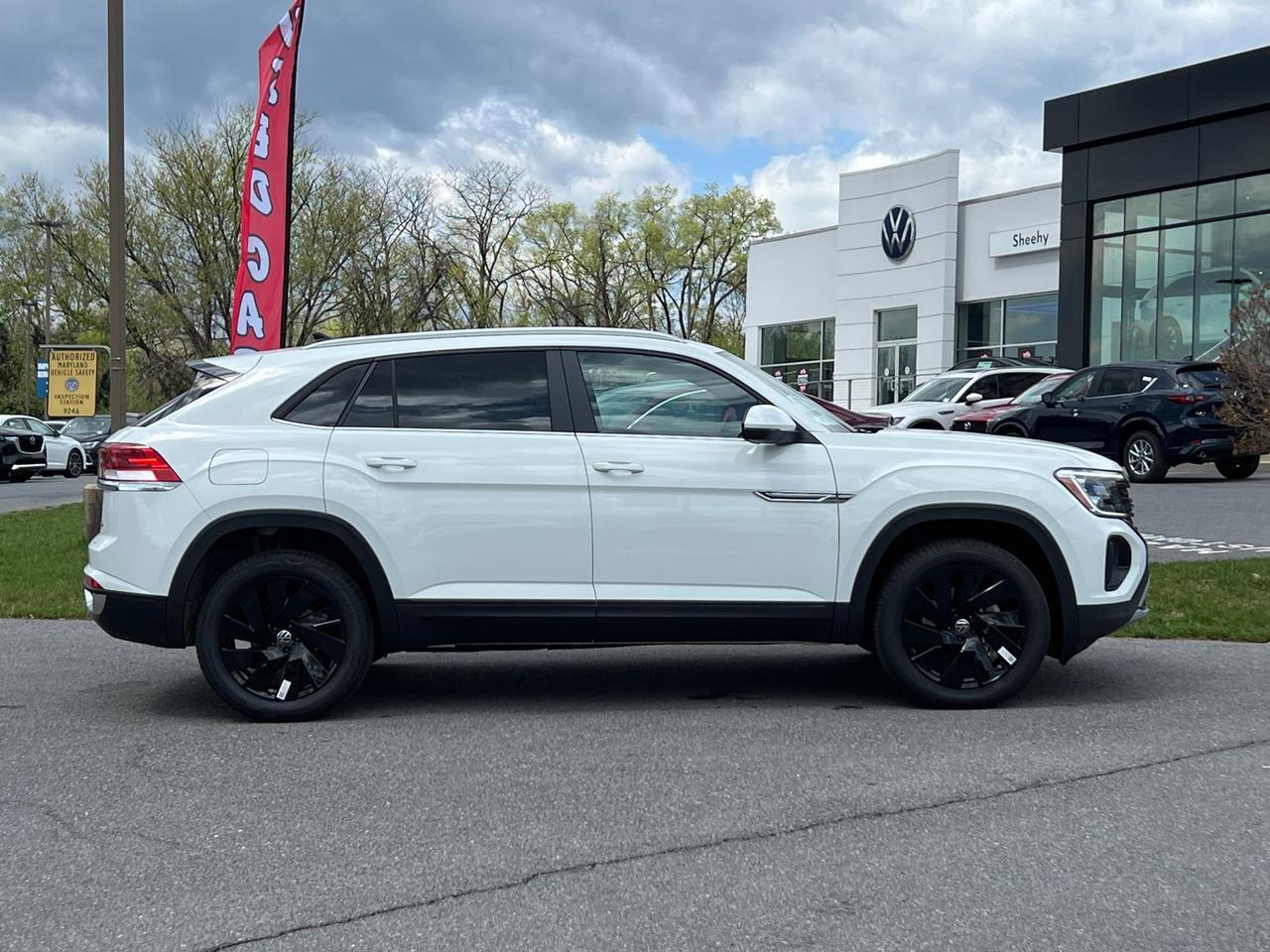 2025 Volkswagen Atlas Cross Sport 2.0T SE w/Technology Hagerstown MD