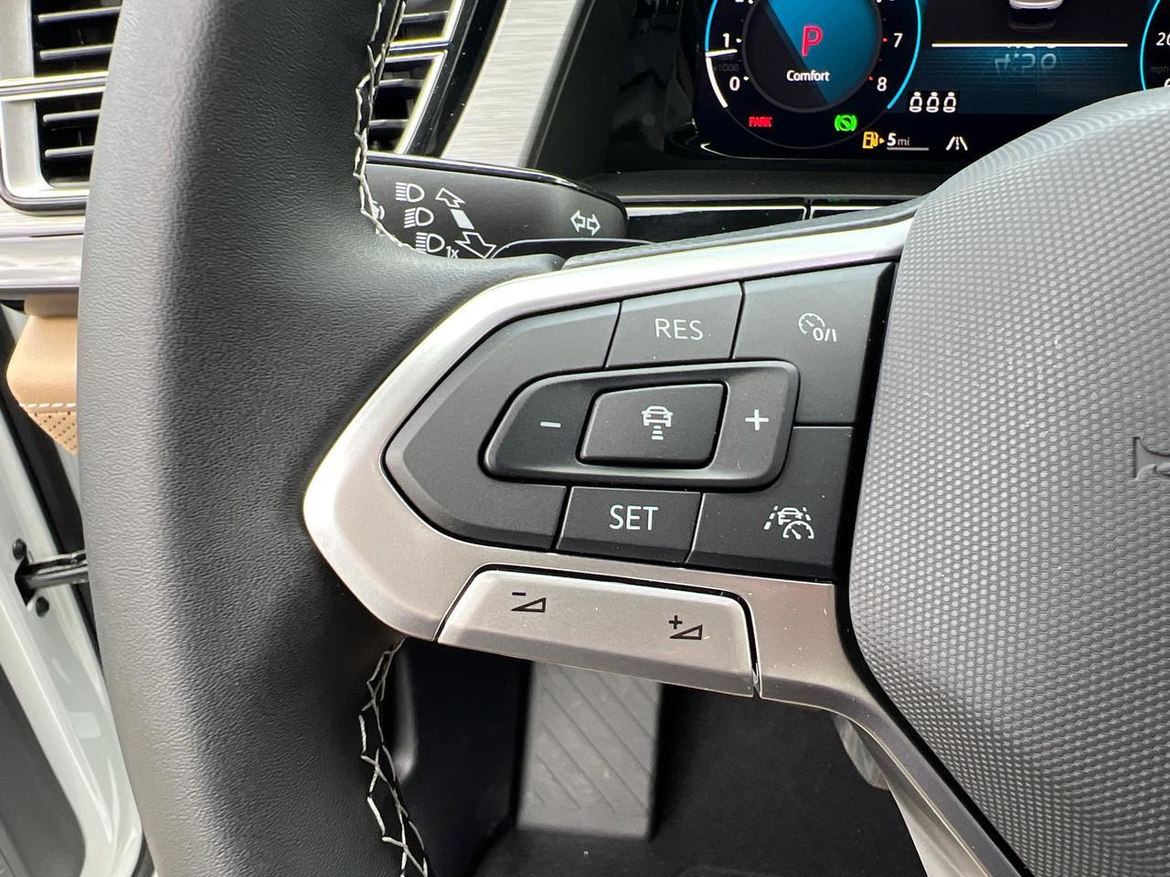 2025 Volkswagen Atlas Cross Sport 2.0T SE w/Technology Hagerstown MD