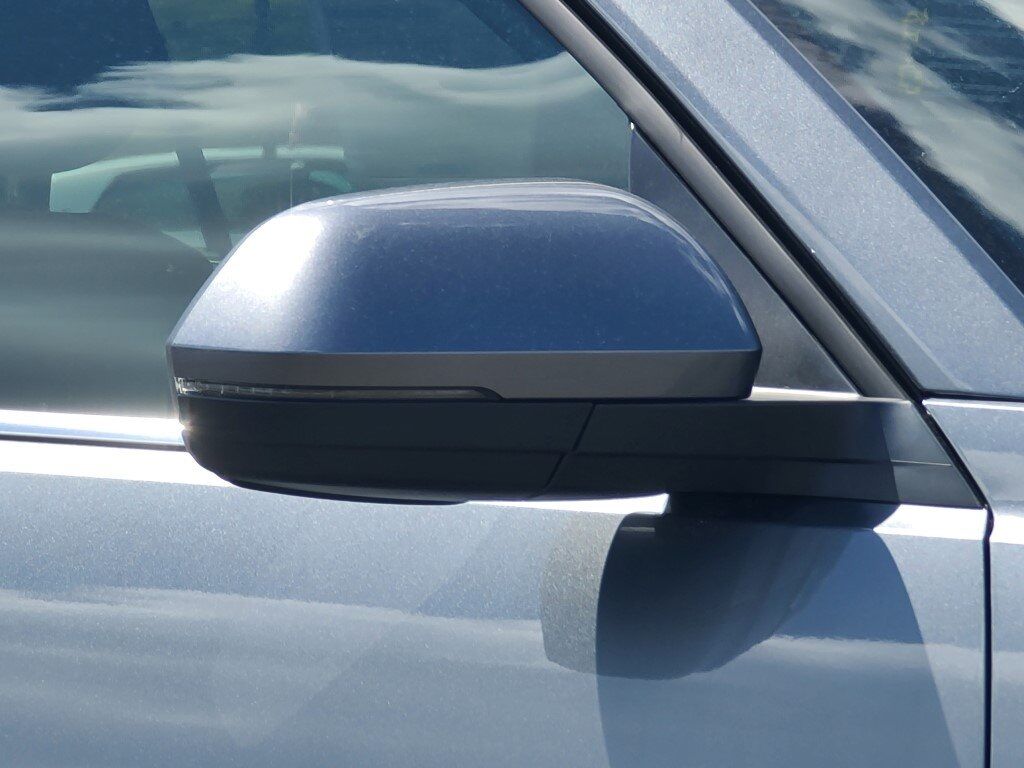 2025 Volkswagen Atlas Cross Sport 2.0T SE w/Technology Springfield VA