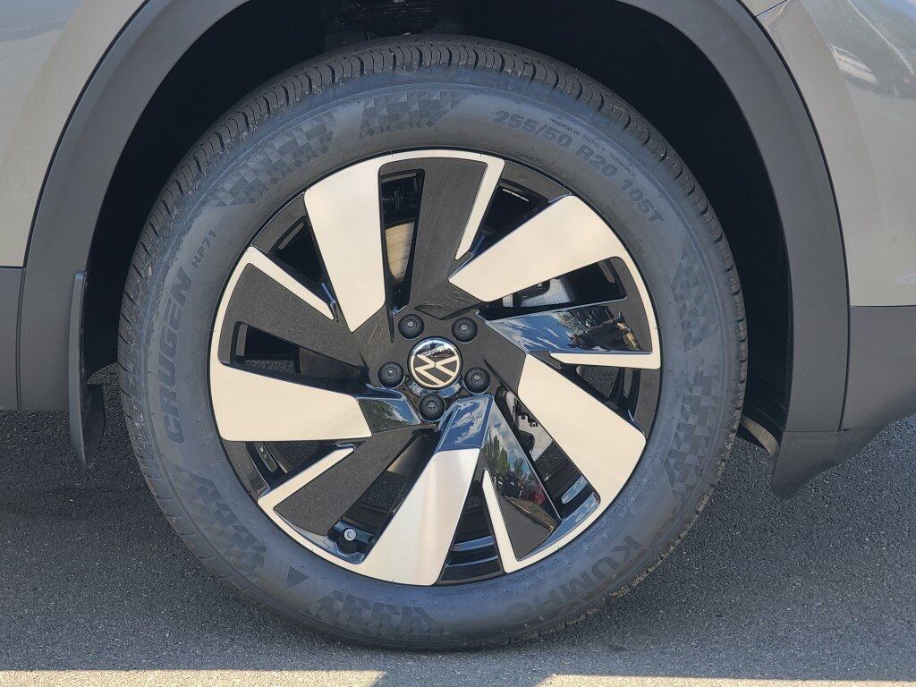 2025 Volkswagen Atlas Cross Sport 2.0T SE w/Technology Springfield VA