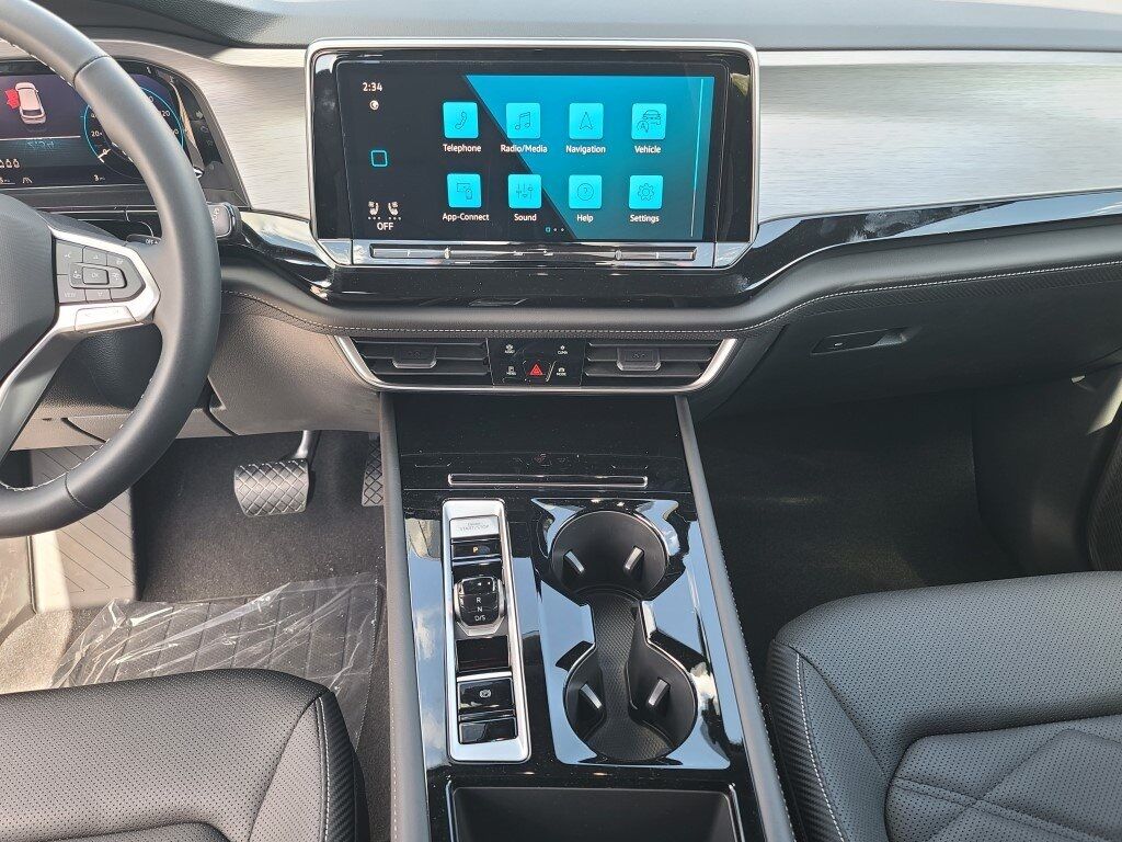 2025 Volkswagen Atlas Cross Sport 2.0T SE w/Technology Springfield VA