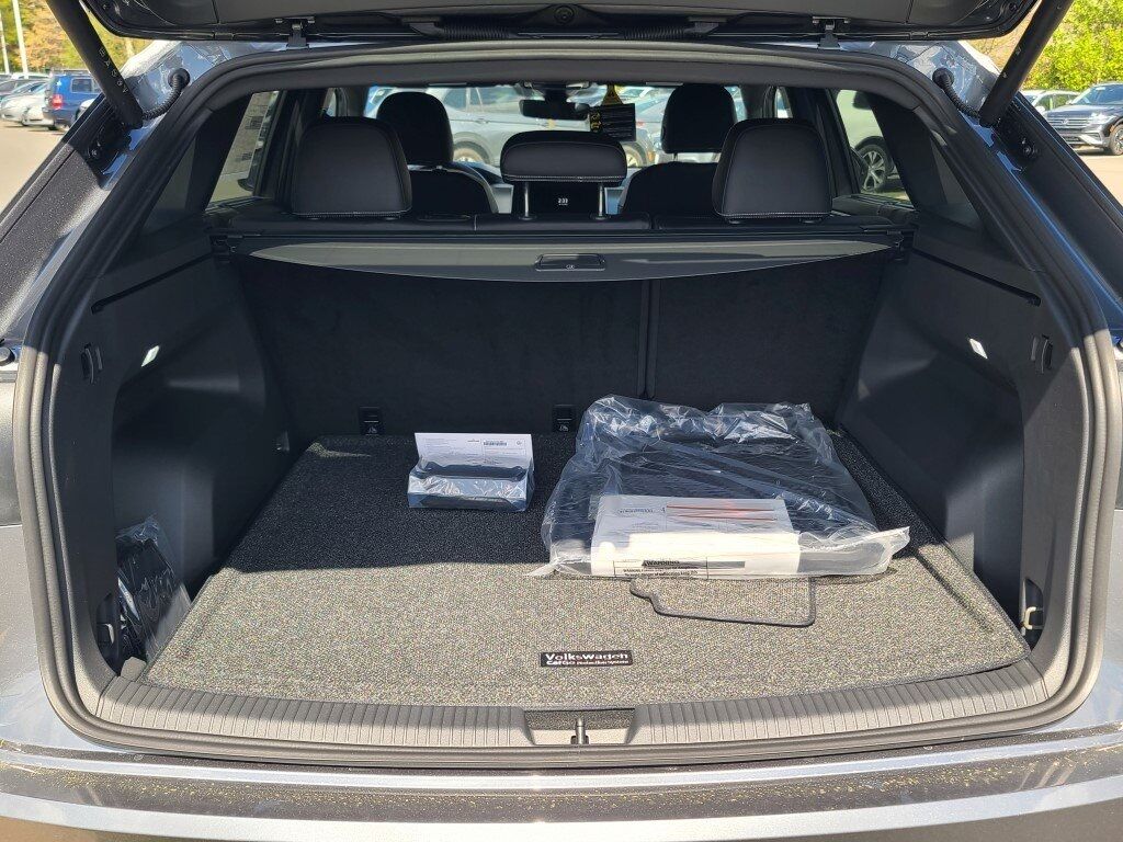 2025 Volkswagen Atlas Cross Sport 2.0T SE w/Technology Springfield VA