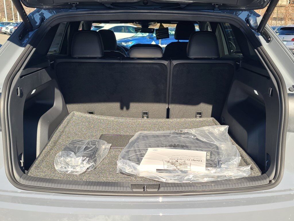 2025 Volkswagen Atlas Cross Sport 2.0T SE w/Technology Springfield VA