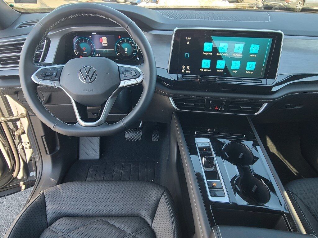 2025 Volkswagen Atlas Cross Sport 2.0T SE w/Technology Springfield VA