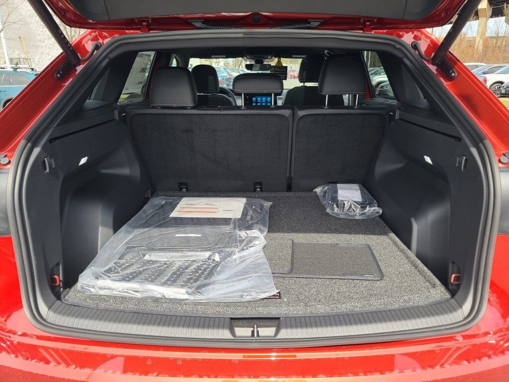 2025 Volkswagen Atlas Cross Sport 2.0T SE w/Technology Springfield VA