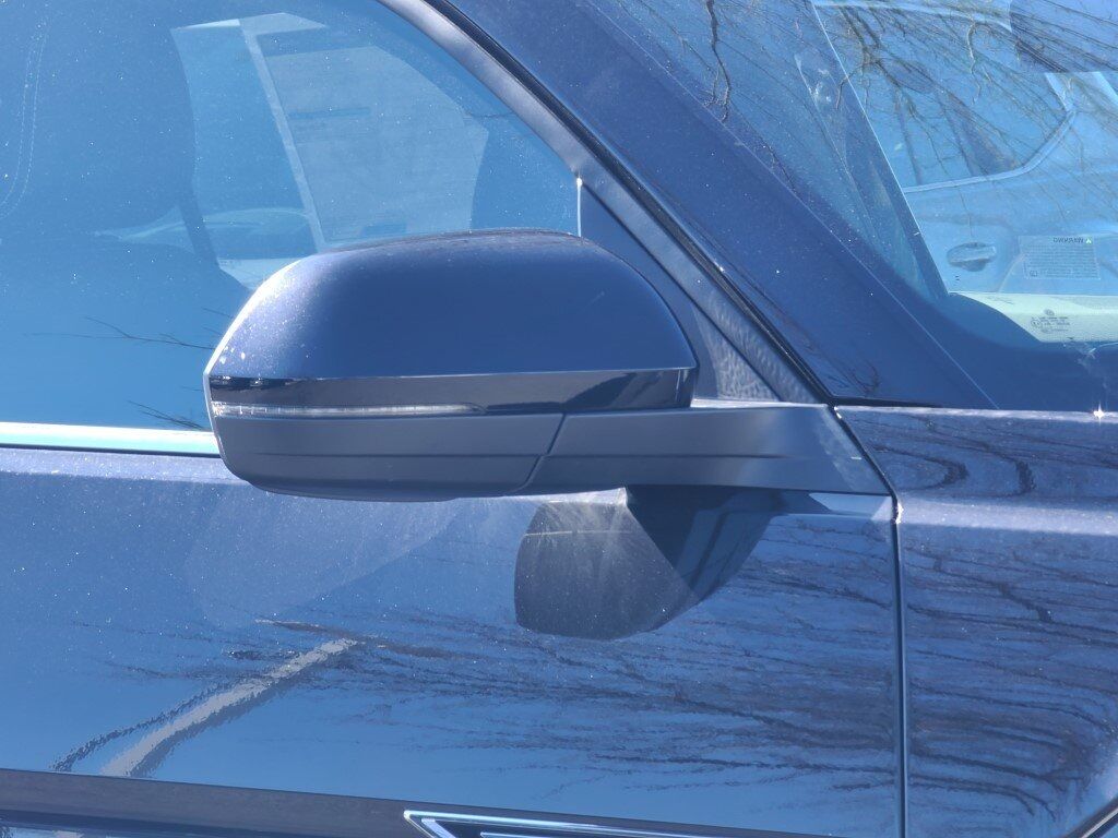 2025 Volkswagen Atlas Cross Sport 2.0T SE w/Technology Springfield VA