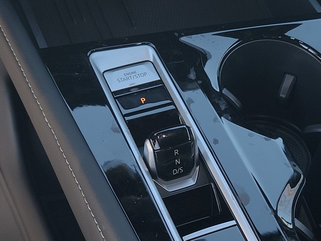 2025 Volkswagen Atlas Cross Sport 2.0T SE w/Technology Springfield VA