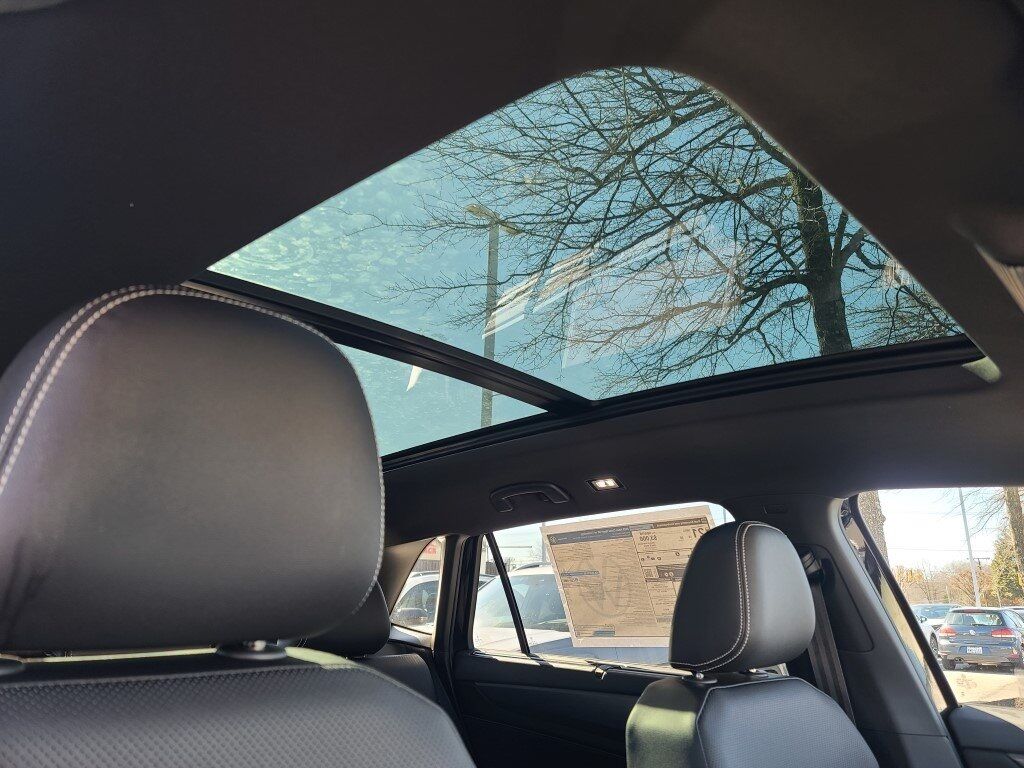 2025 Volkswagen Atlas Cross Sport 2.0T SE w/Technology Springfield VA