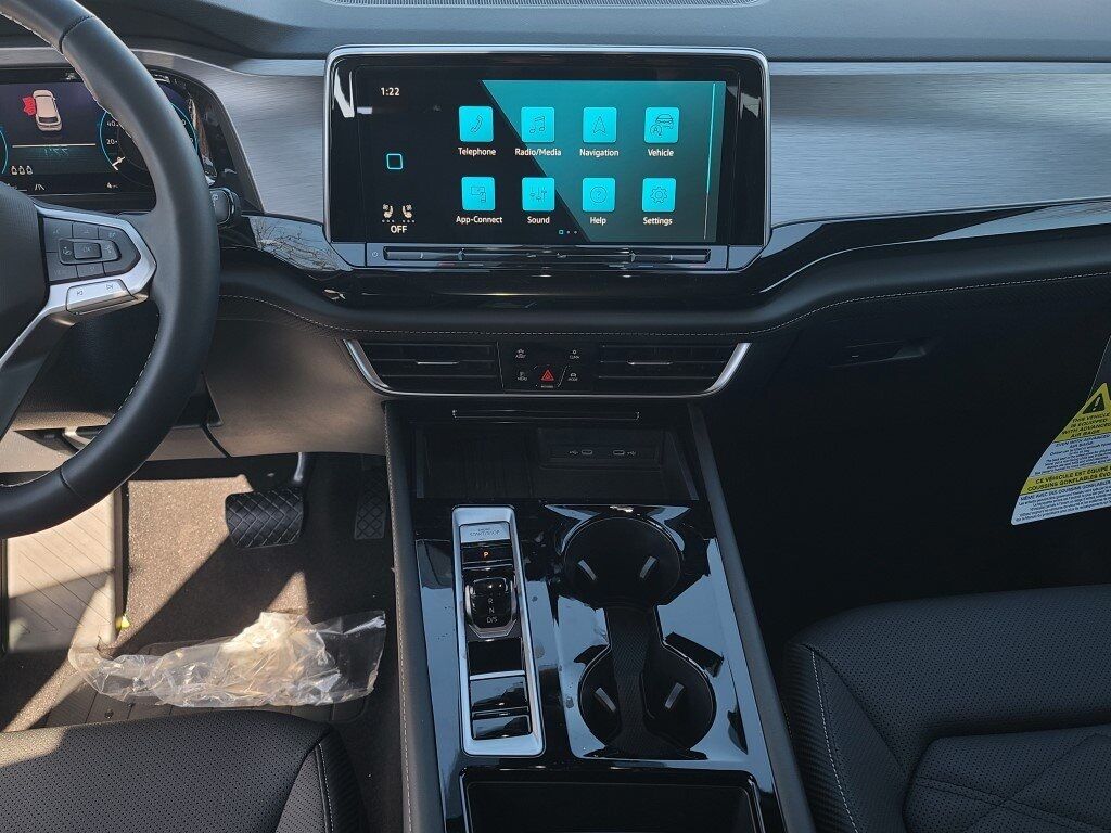 2025 Volkswagen Atlas Cross Sport 2.0T SE w/Technology Springfield VA