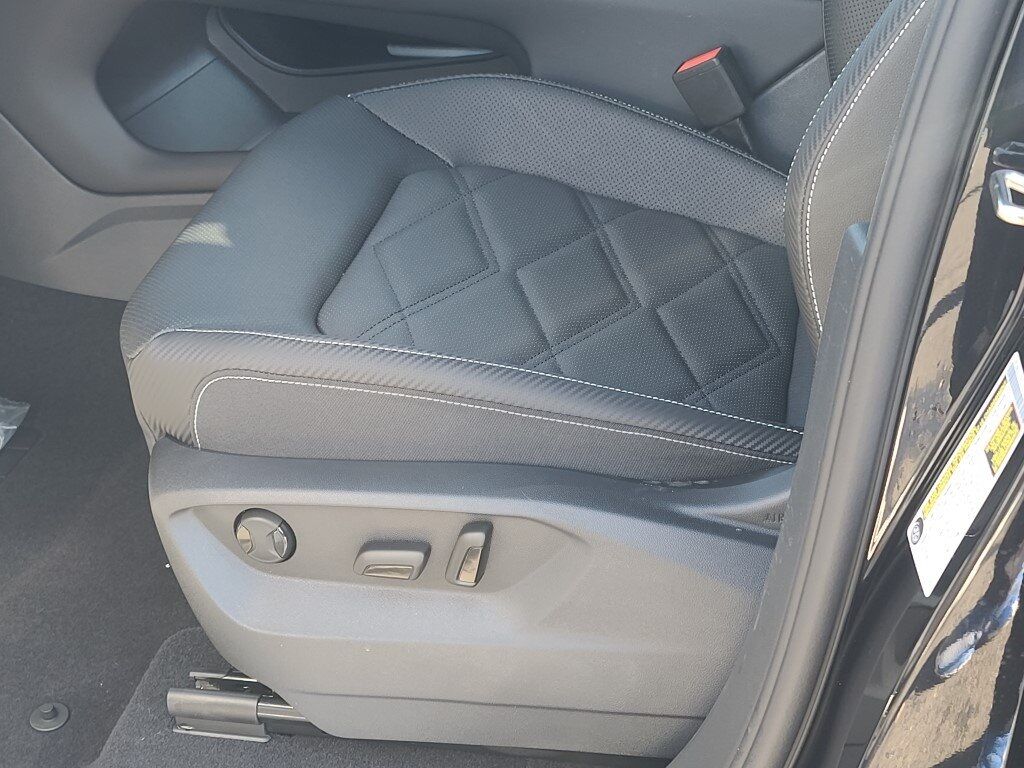 2025 Volkswagen Atlas Cross Sport 2.0T SE w/Technology Springfield VA