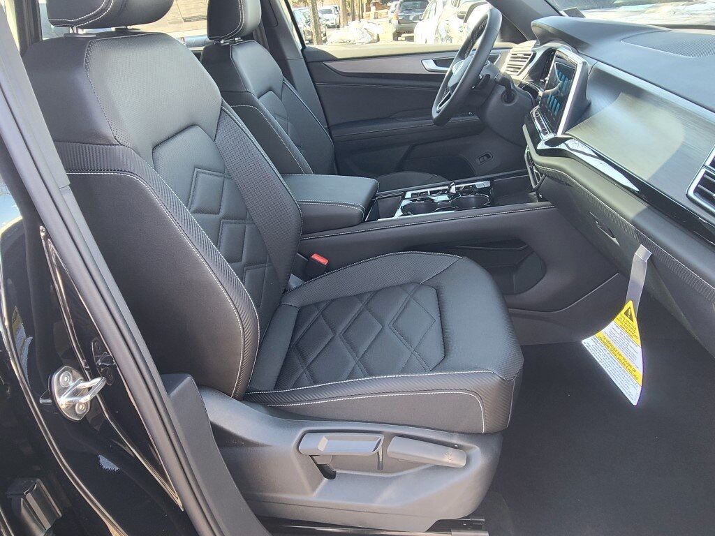 2025 Volkswagen Atlas Cross Sport 2.0T SE w/Technology Springfield VA