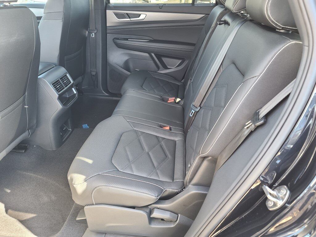 2025 Volkswagen Atlas Cross Sport 2.0T SE w/Technology Springfield VA