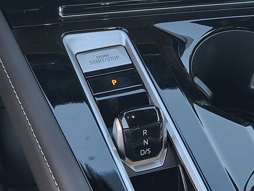 2025 Volkswagen Atlas Cross Sport 2.0T SE w/Technology Springfield VA