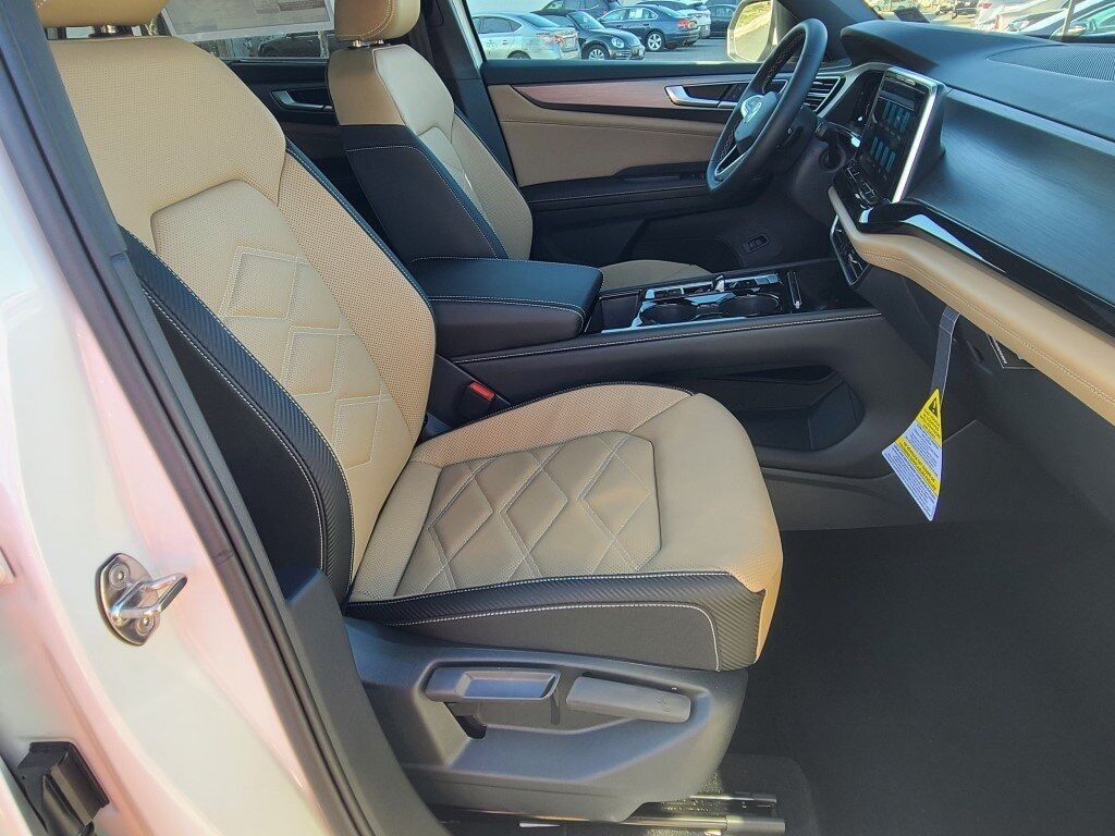 2025 Volkswagen Atlas Cross Sport 2.0T SE w/Technology Springfield VA