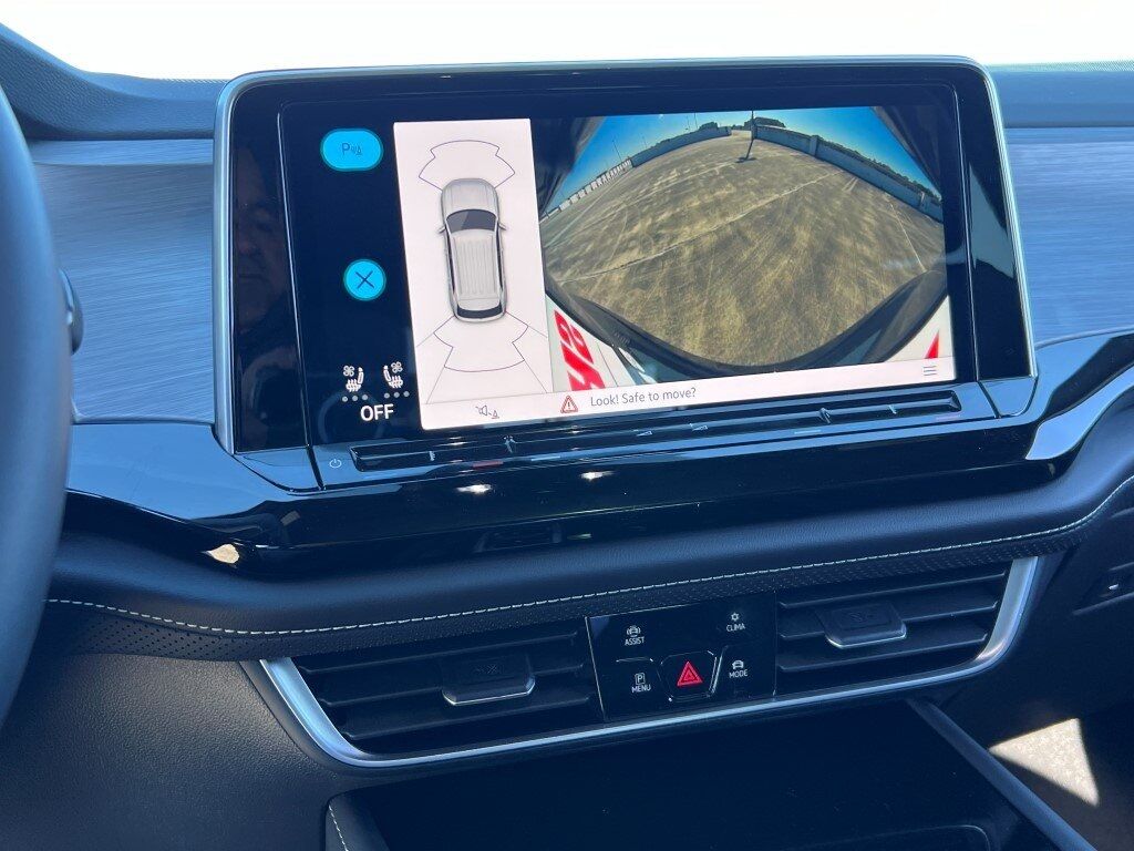 2025 Volkswagen Atlas Cross Sport 2.0T SE w/Technology Springfield VA