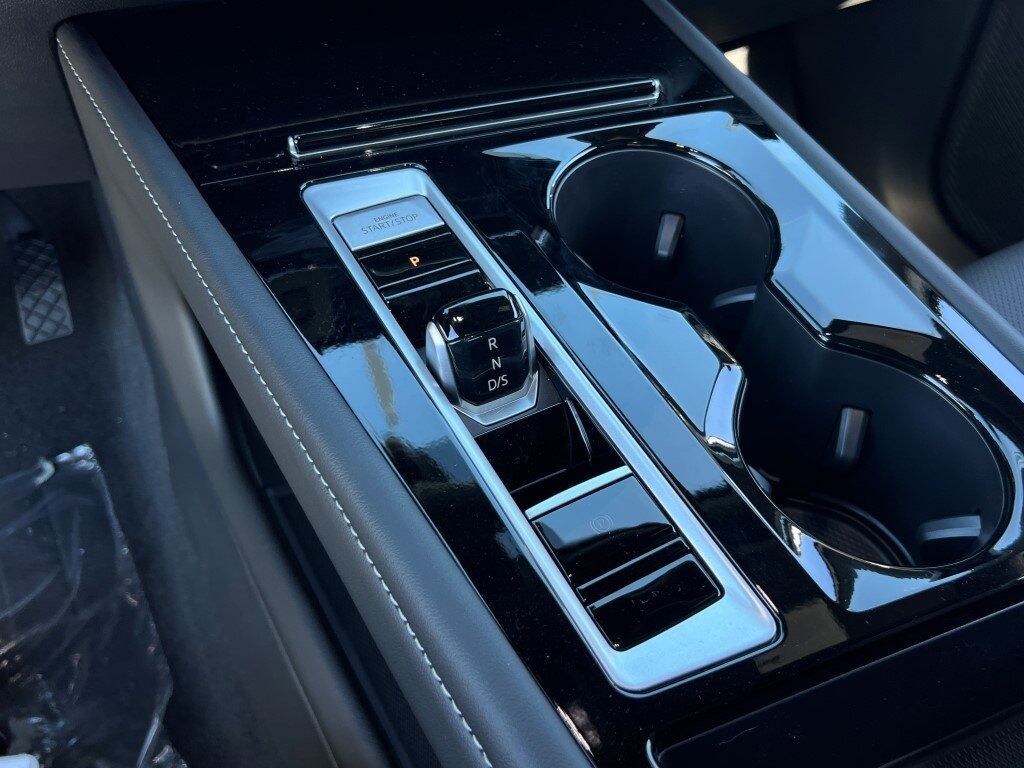 2025 Volkswagen Atlas Cross Sport 2.0T SE w/Technology Springfield VA