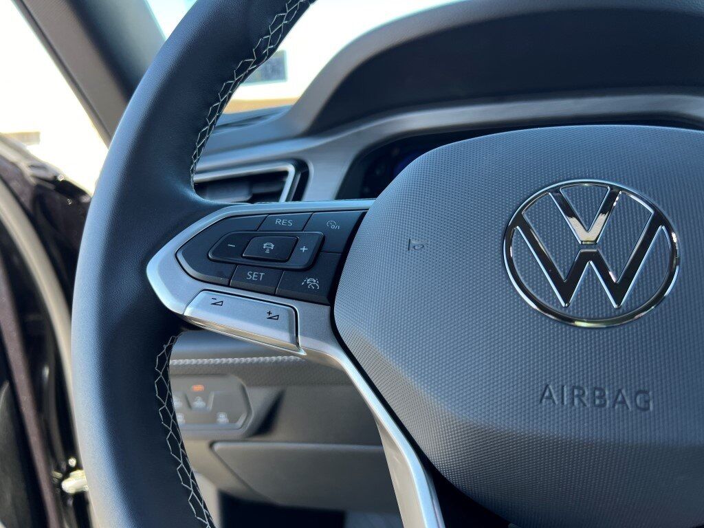 2025 Volkswagen Atlas Cross Sport 2.0T SE w/Technology Springfield VA