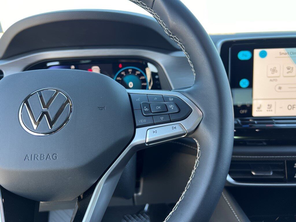 2025 Volkswagen Atlas Cross Sport 2.0T SE w/Technology Springfield VA