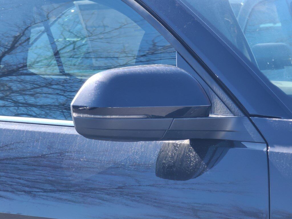 2025 Volkswagen Atlas Cross Sport 2.0T SE w/Technology Springfield VA