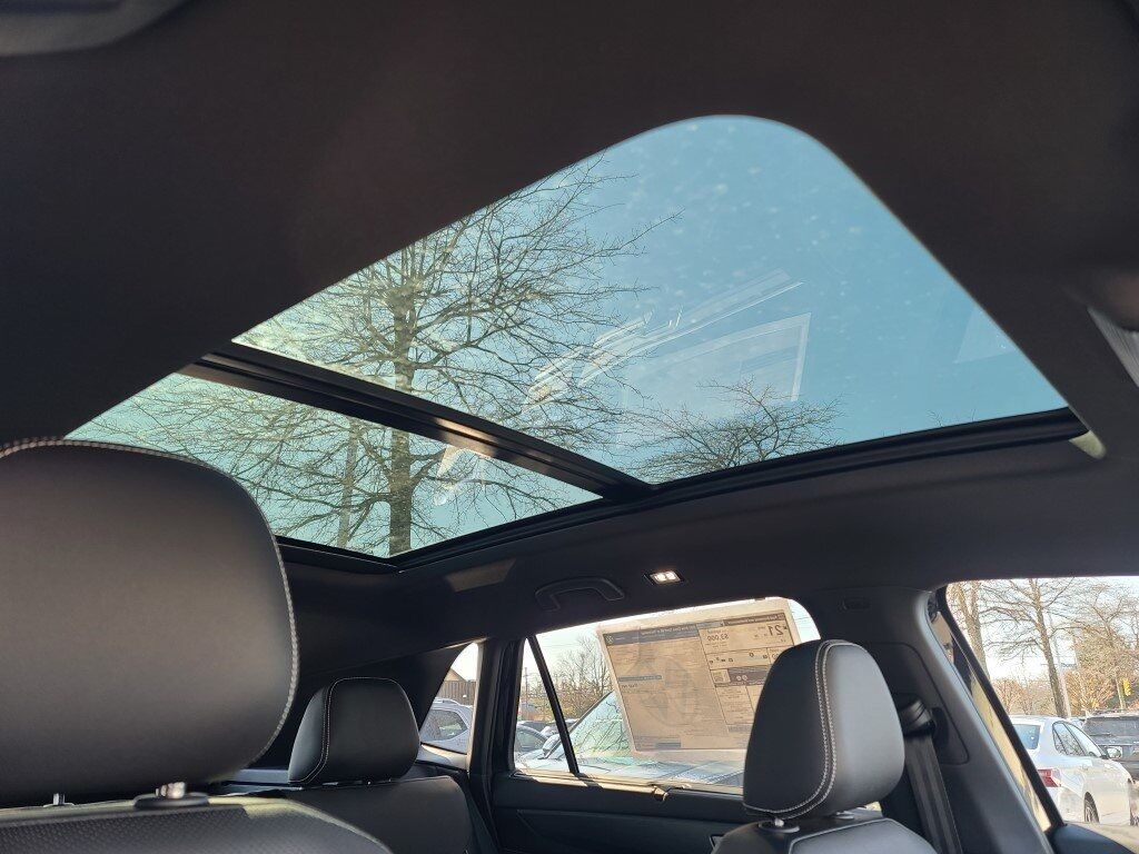 2025 Volkswagen Atlas Cross Sport 2.0T SE w/Technology Springfield VA