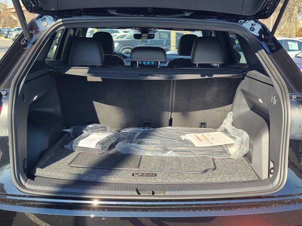 2025 Volkswagen Atlas Cross Sport 2.0T SE Springfield VA