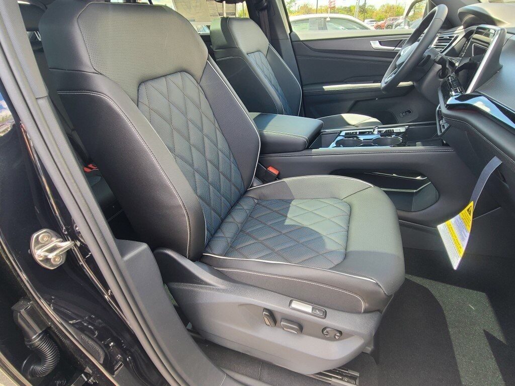 2025 Volkswagen Atlas Cross Sport 2.0T SEL Premium R-Line Springfield VA