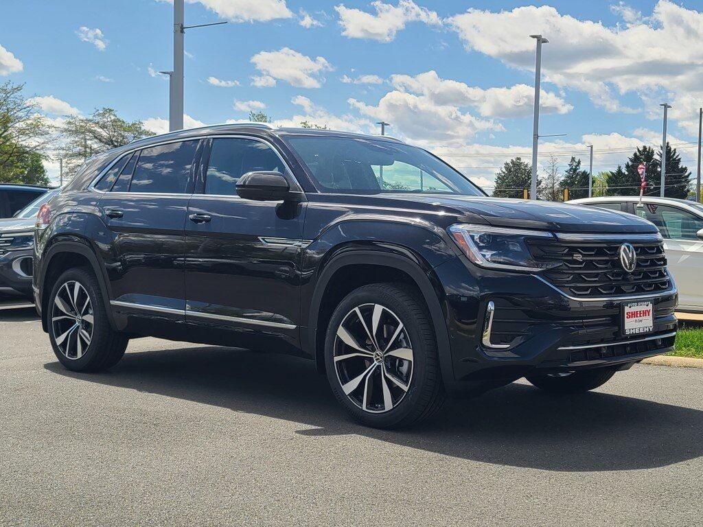 2025 Volkswagen Atlas Cross Sport 2.0T SEL Premium R-Line