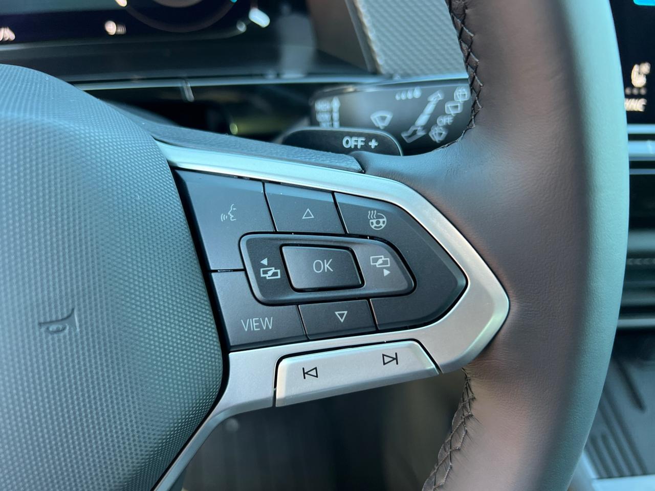 2025 Volkswagen Atlas Cross Sport 2.0T SEL R-Line Hagerstown MD